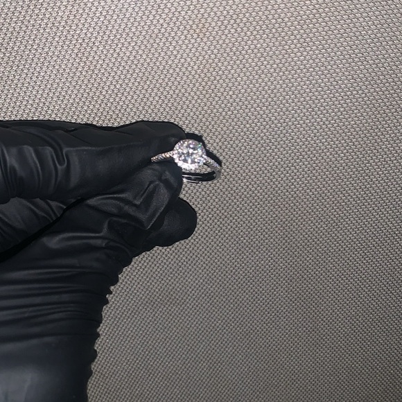 1CT Moissanite Engagement Halo Ring – VVS Clarity – 925 Sterling Silver - Picture 3 of 5